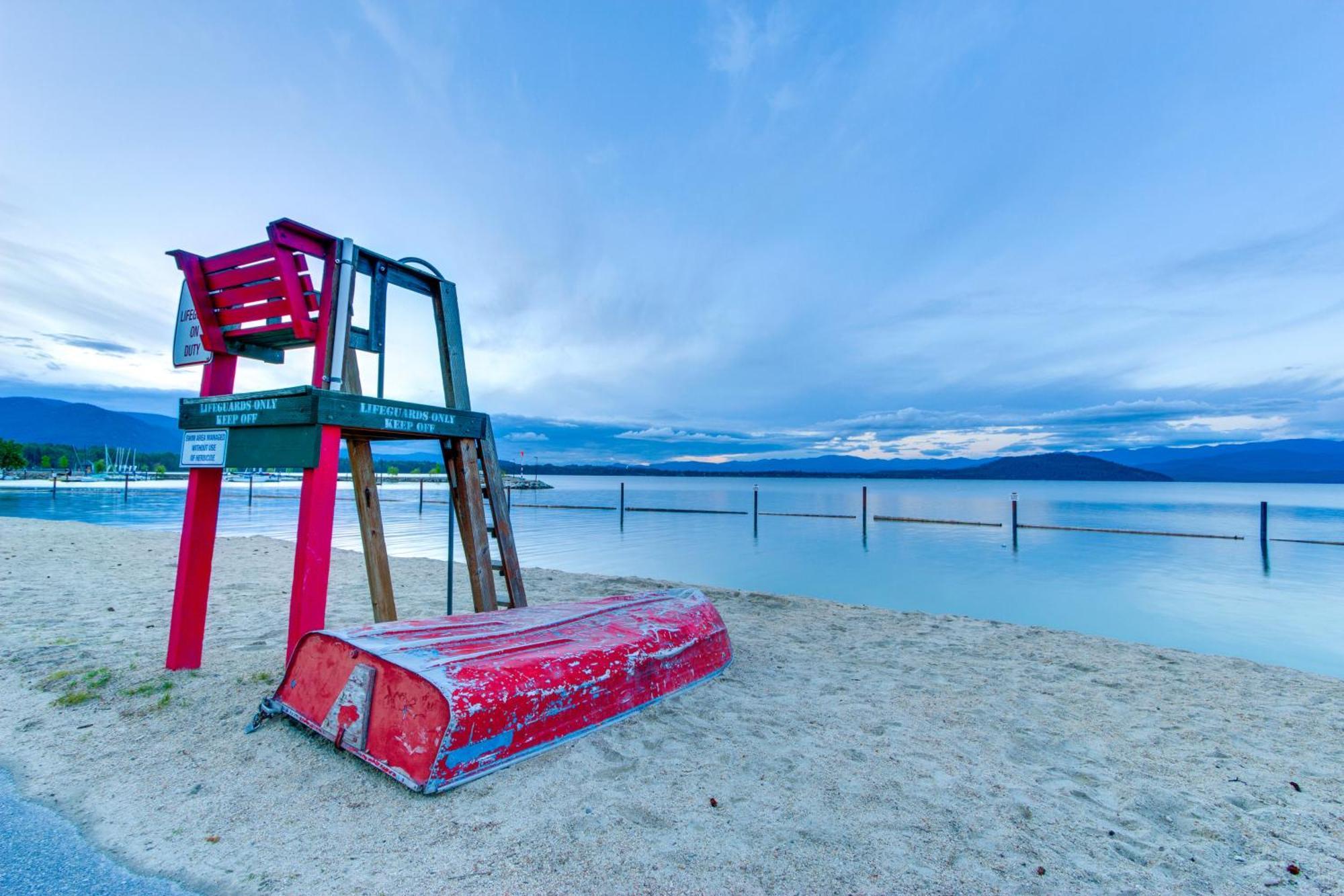 Bottle Bay Lakefront Lodge 샌드포인트 외부 사진