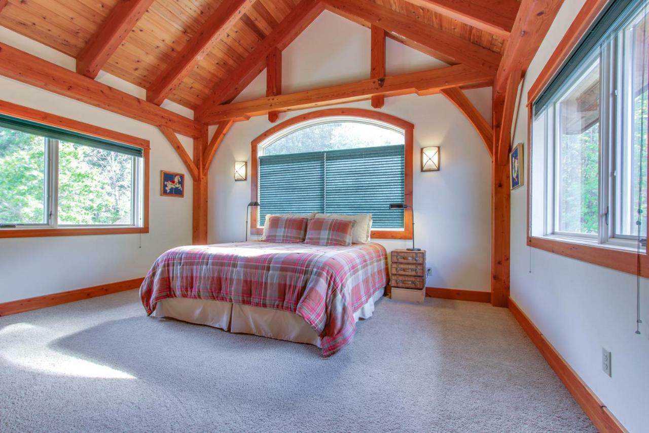 Bottle Bay Lakefront Lodge 샌드포인트 외부 사진